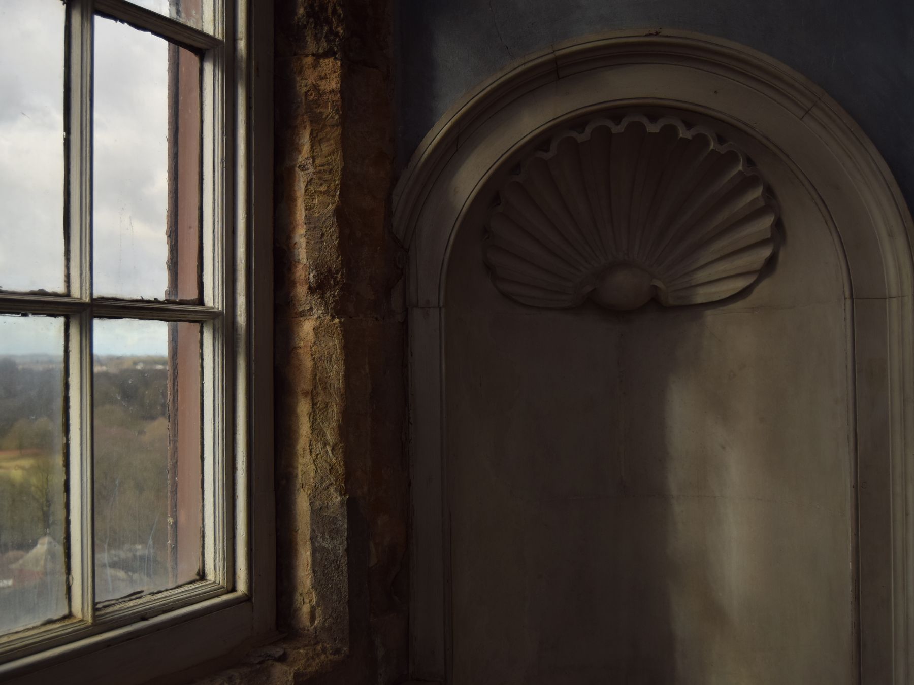 Painters and Decorators in Castelnau — a freshly painted, spotless finish