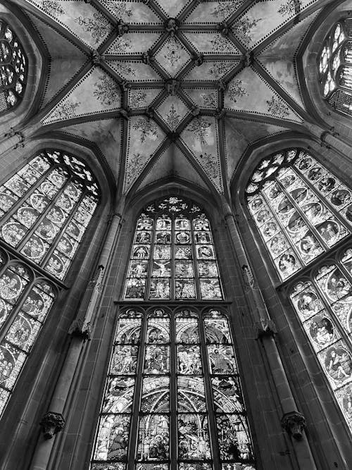 Gratis arkivbilde med farget glass, gotisk arkitektur, katedral