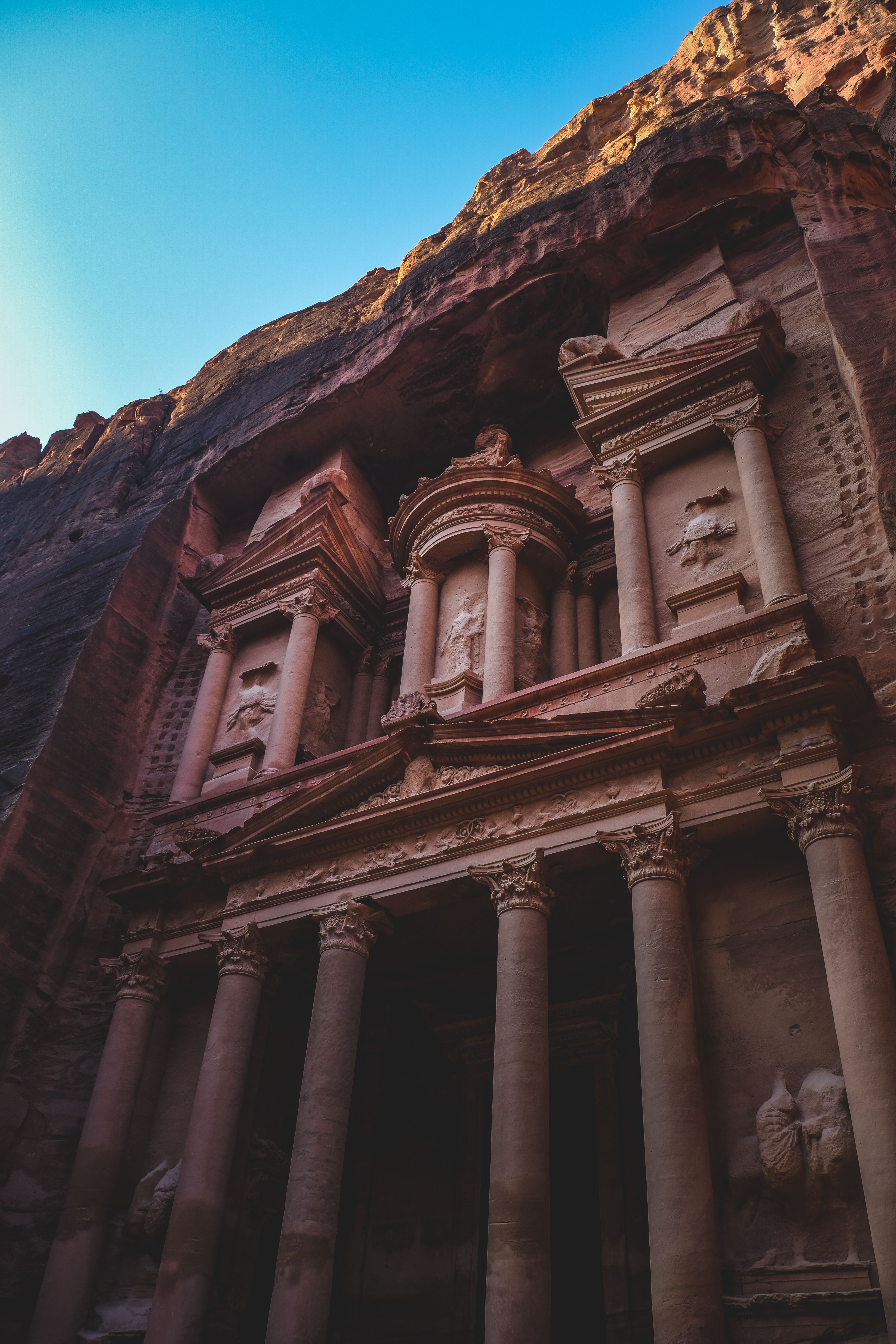Ultimate Jordan Travel Guide 2026: Petra Itinerary, Tips & Hidden Gems