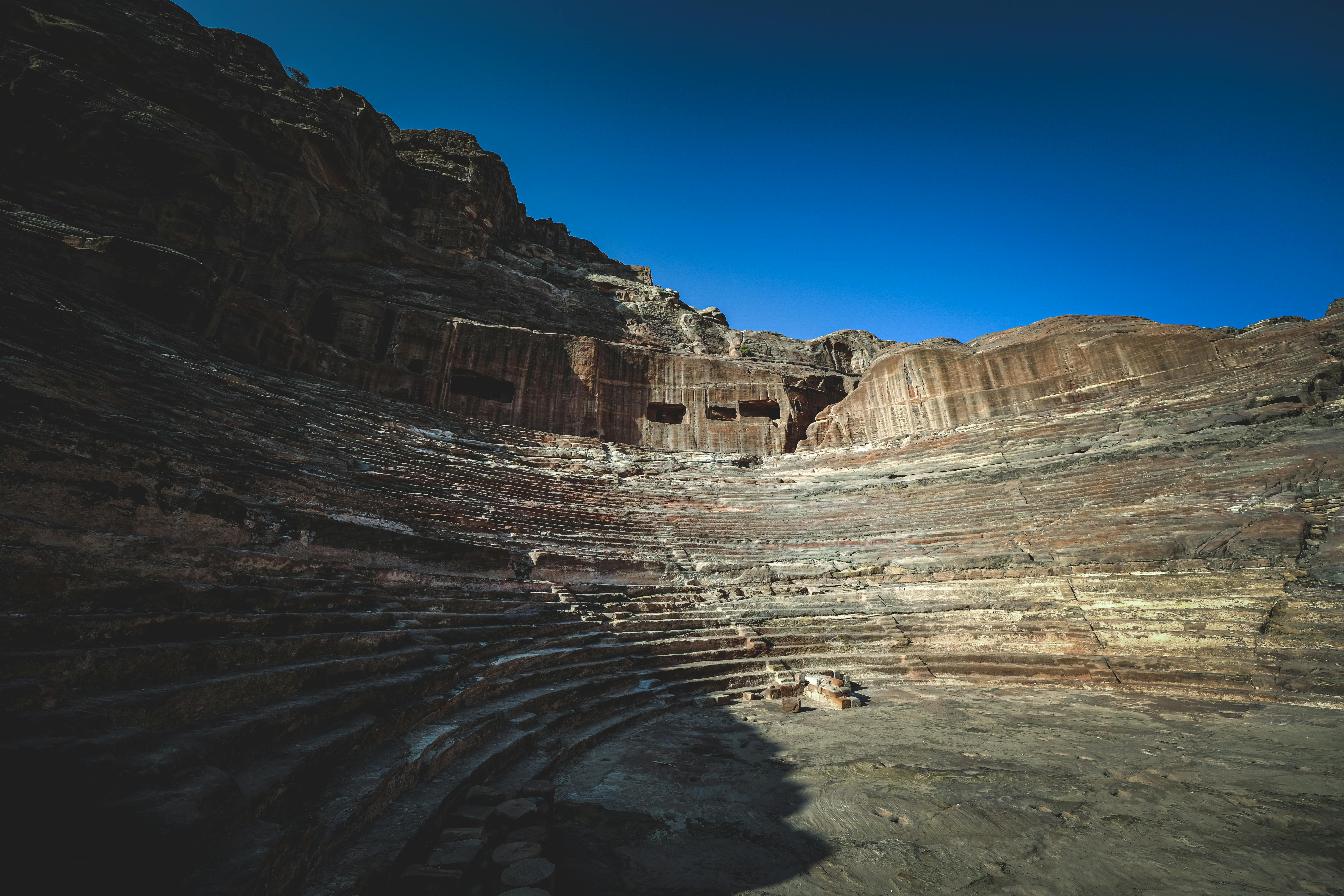 ancient en nejr theatre in petra