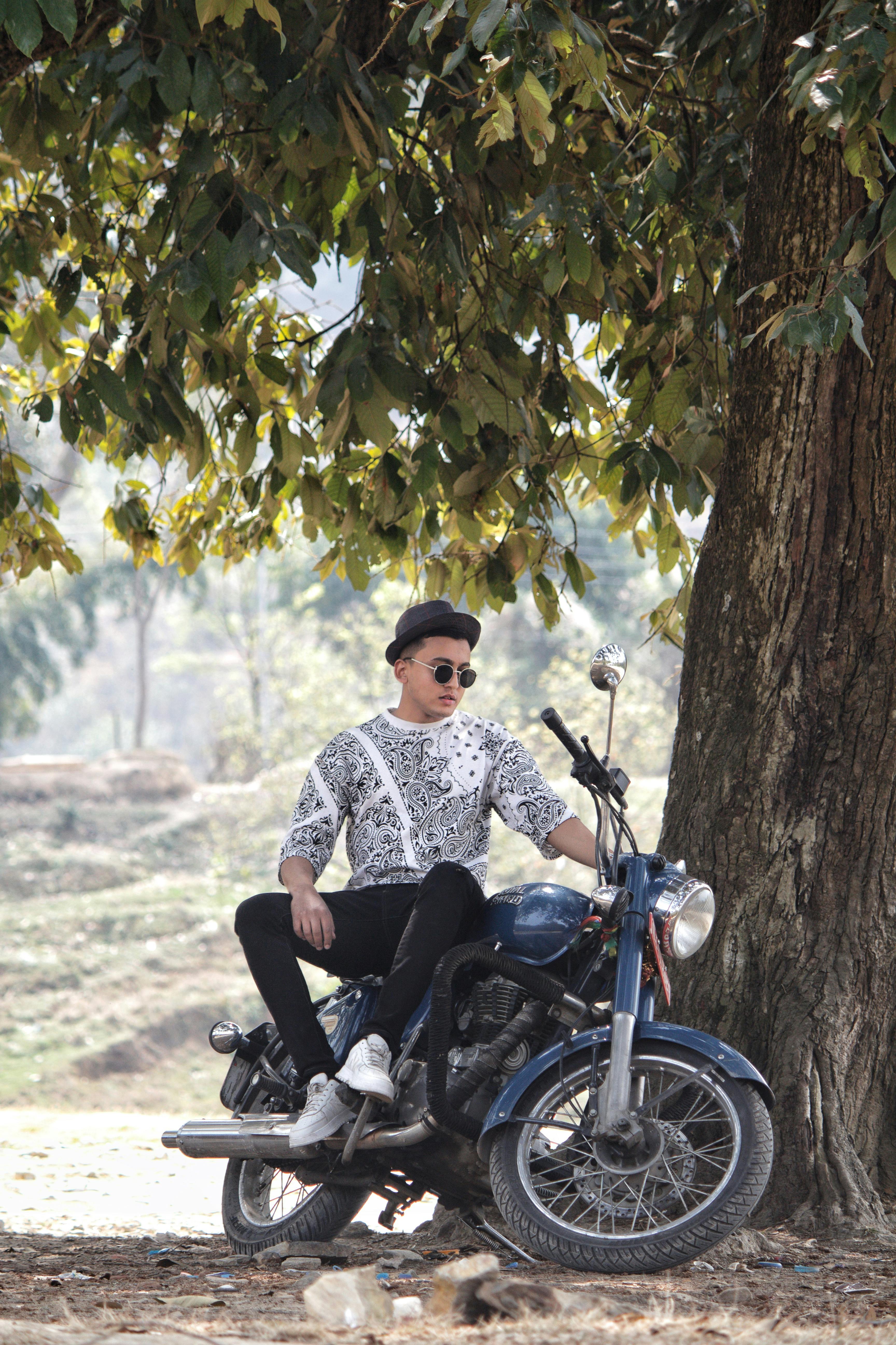 Photoshoot] Boys Stylish Photoshoot With Bike || Best Boys Pose With Bike  || SK EDITZ - YouTube
