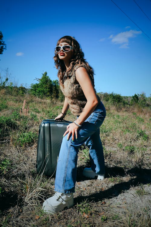 Δωρεάν στοκ φωτογραφιών με αποσκευές, βαλίτσα, γυαλιά ηλίου