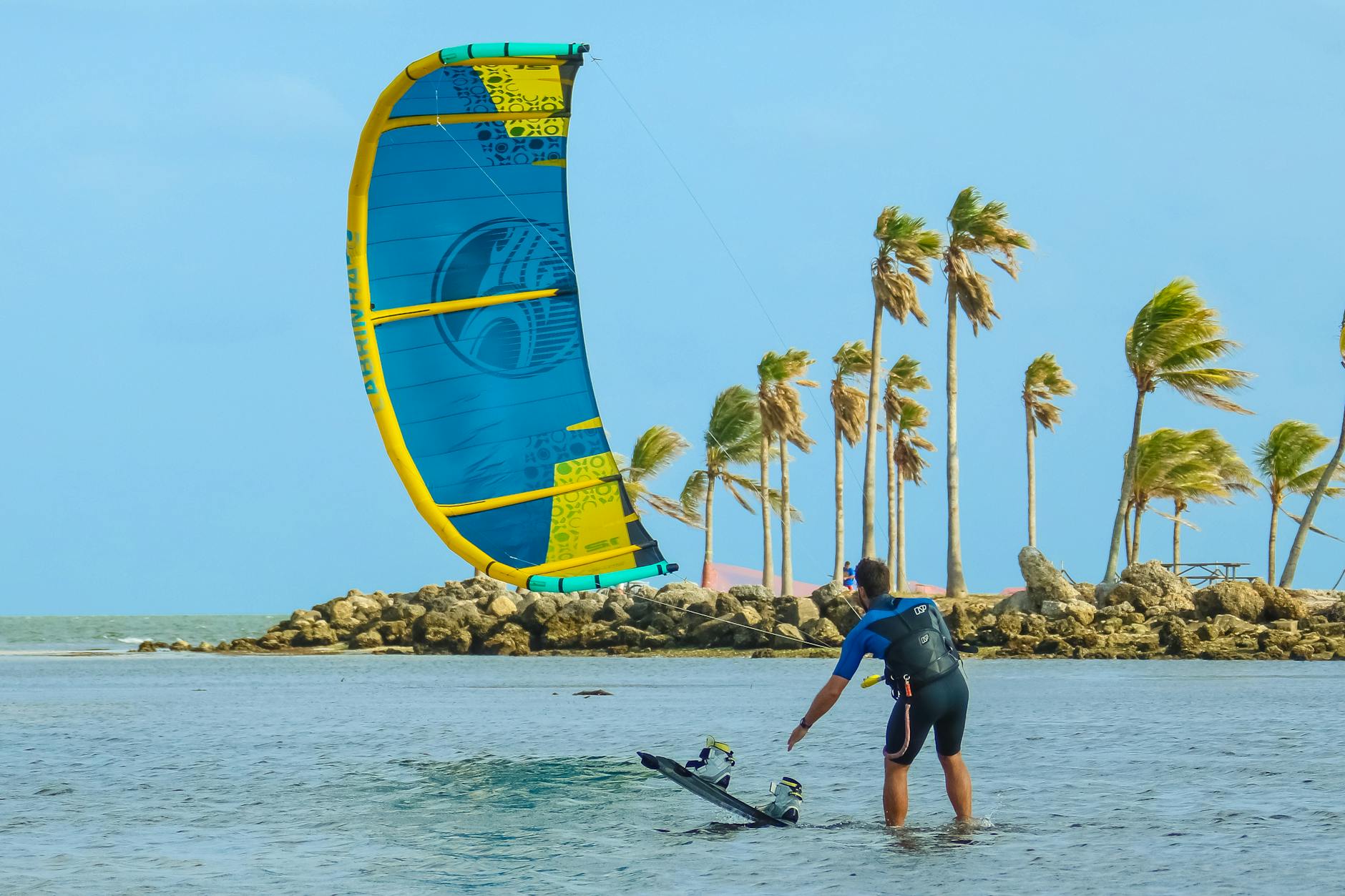 Kitesurfing, Kiteboarding, Surfing, Kites