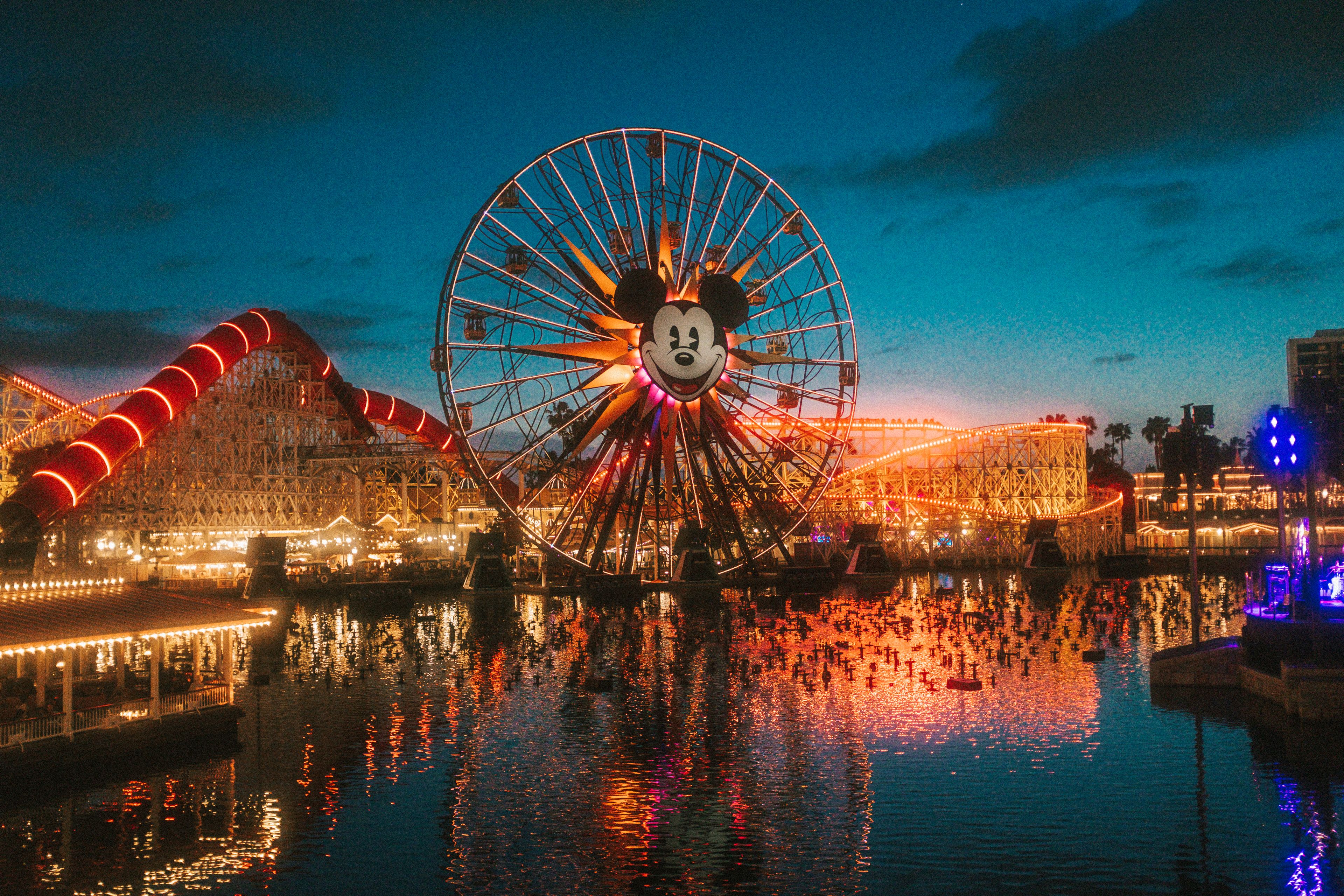 Pomona: Ferris wheel at Disney California Adventure in Anaheim at dusk