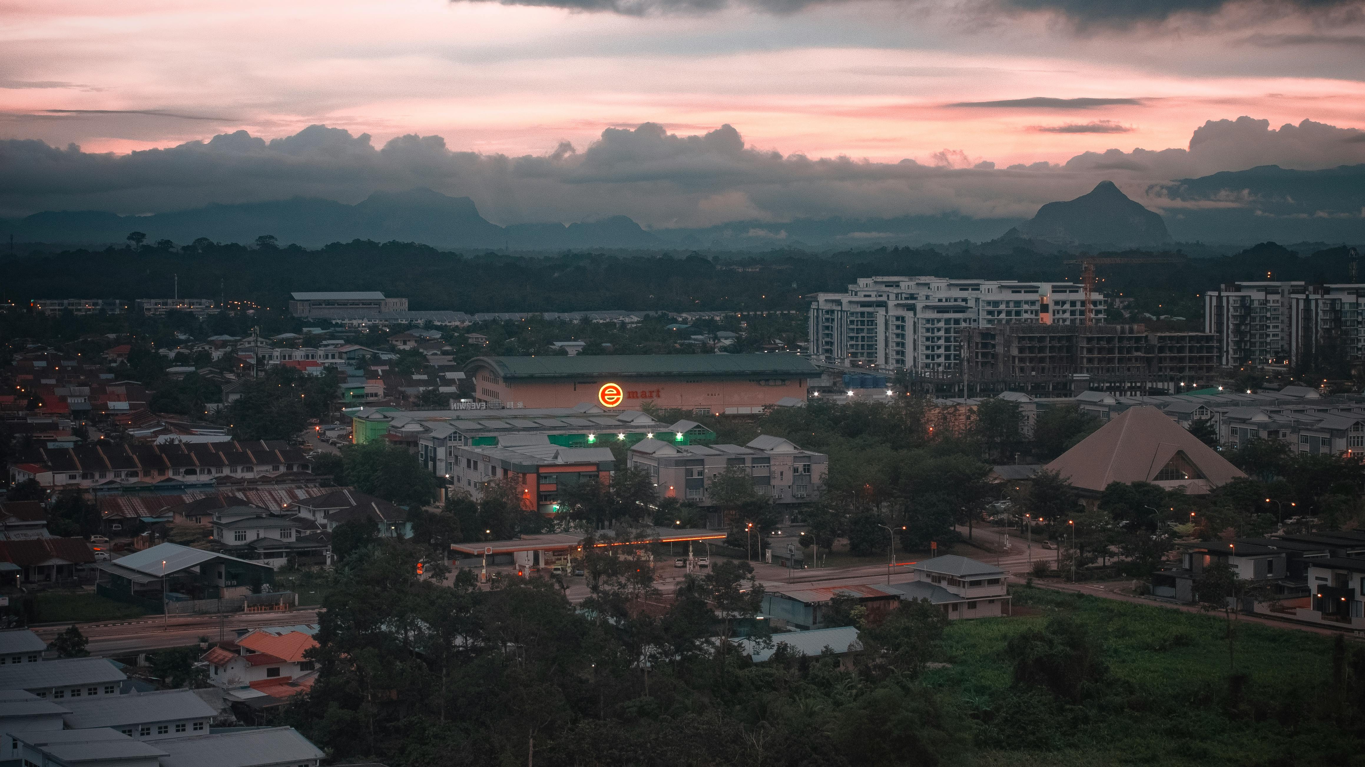 Investment Tips and Traps - Lessons To Be Learned in Sarawak’s Real Estate Market