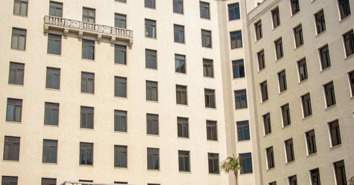 Cuba: services CSR advancing training and community well-being projects Cuba: services CSR advancing training and community well-being projects