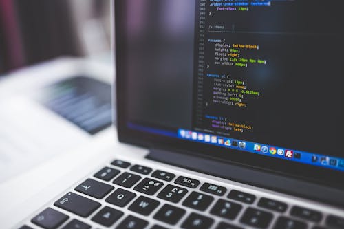 Foto stok gratis berfokus, coding, css