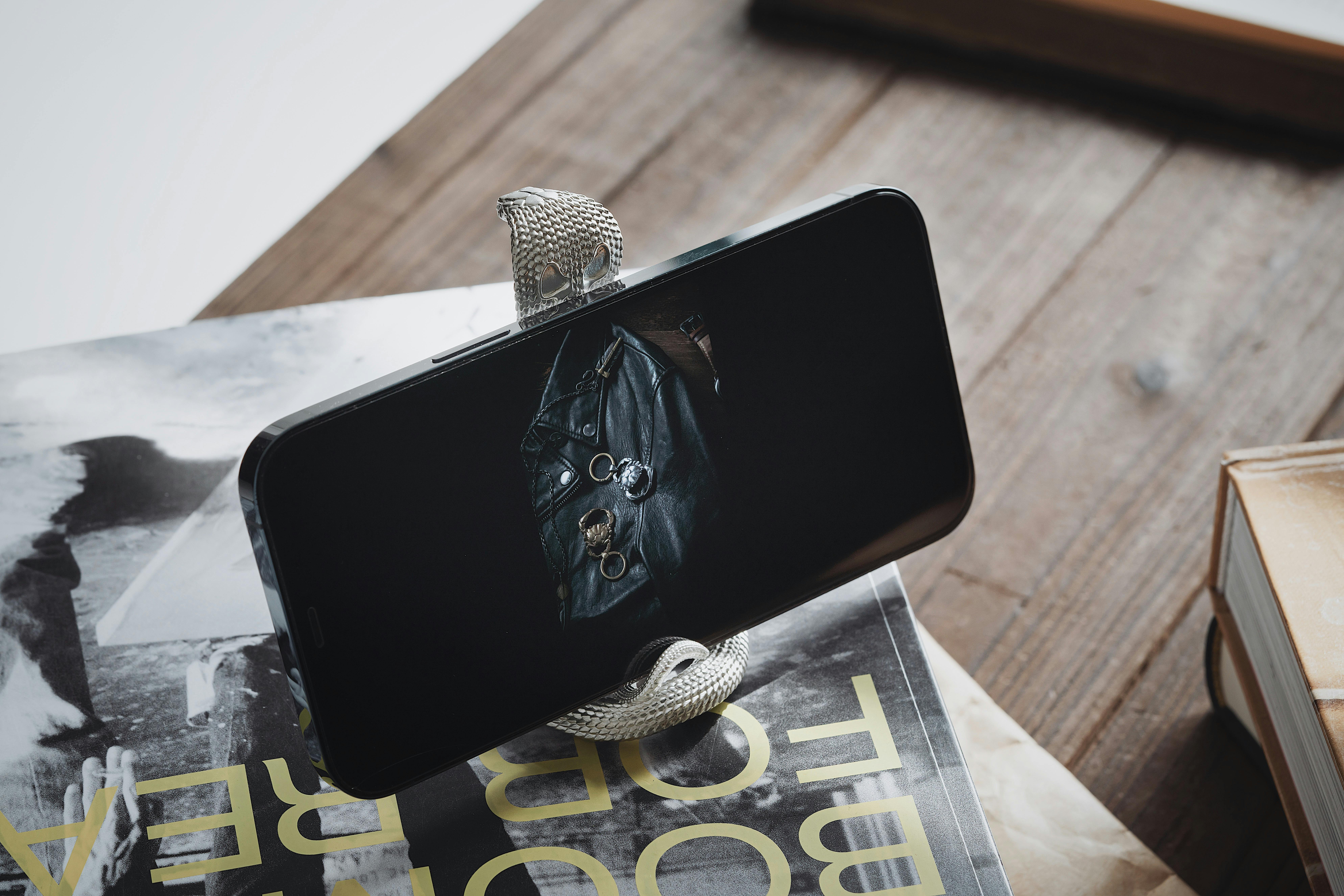 grátis Foto profissional grátis de acessório, ambiente de trabalho, área de trabalho Foto profissional