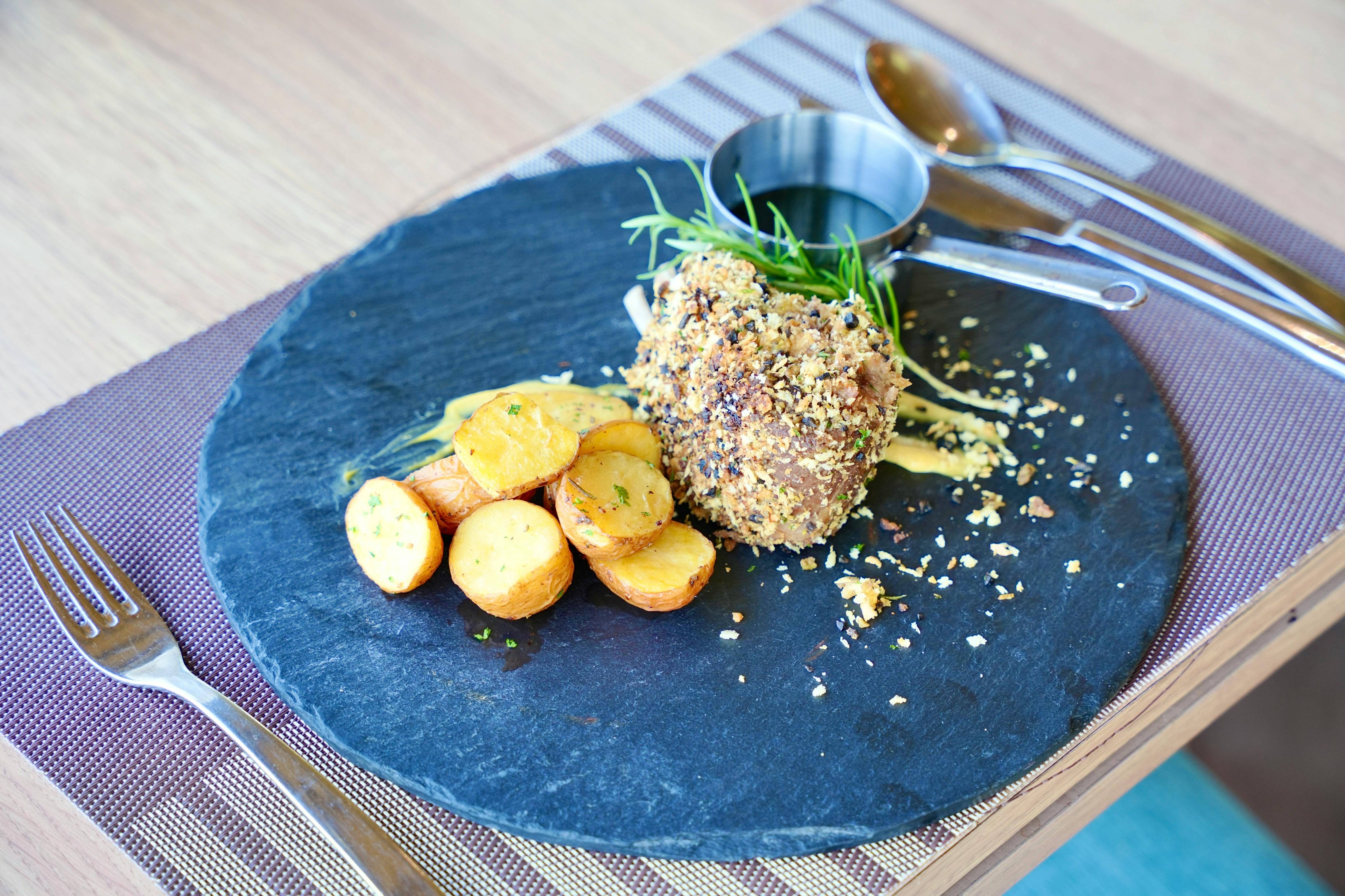 9 pot roast recipes that are full of flavor and budget-friendly — Photo by Khải Huyền Trương on Pexels