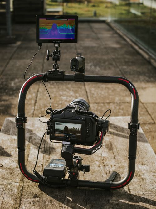 Free High-quality camera rig with thermovision outdoors in London Stock Photo