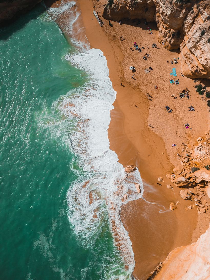Vista aérea da costa do Algarve