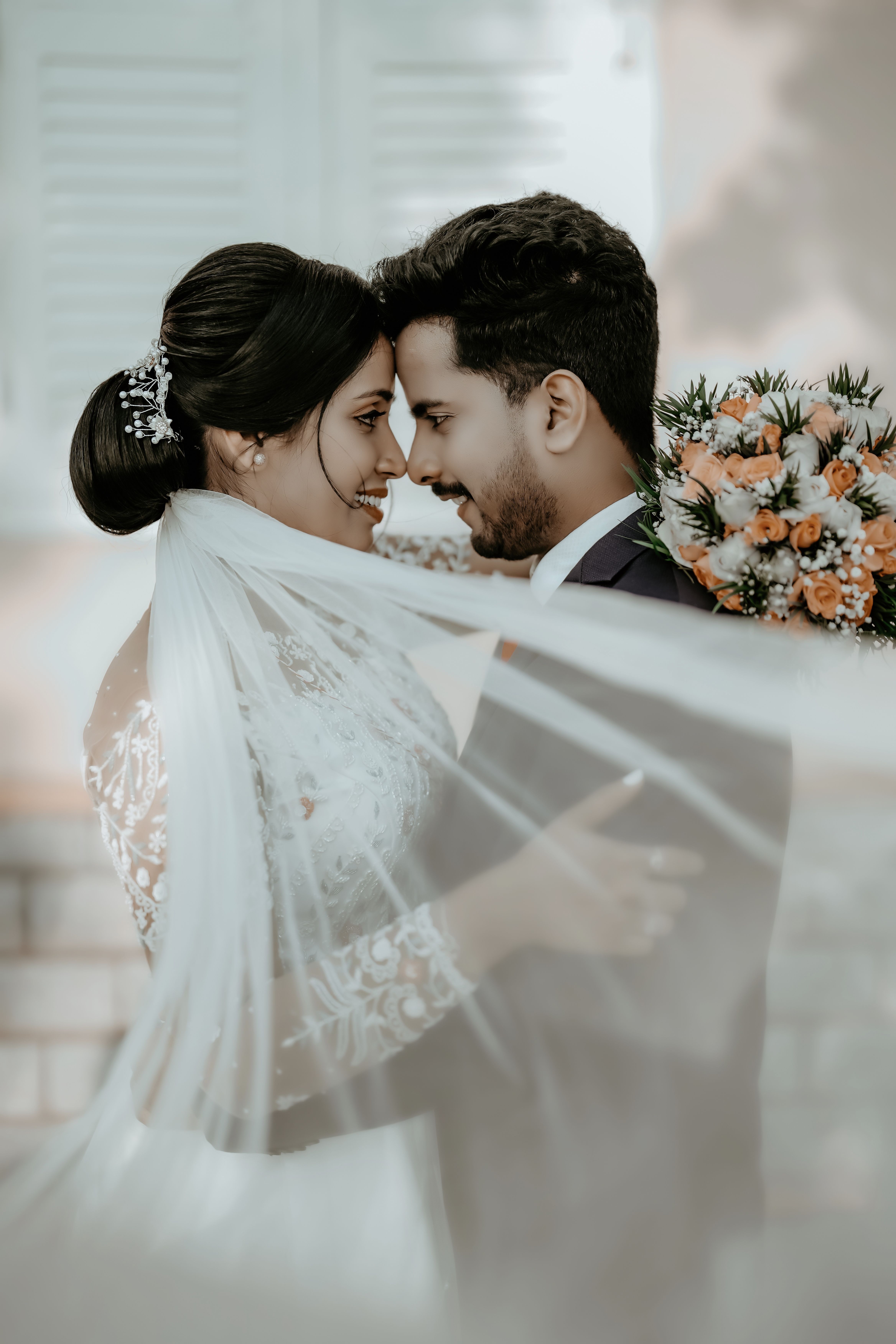 Newlyweds in Wedding in Black and White · Free Stock Photo