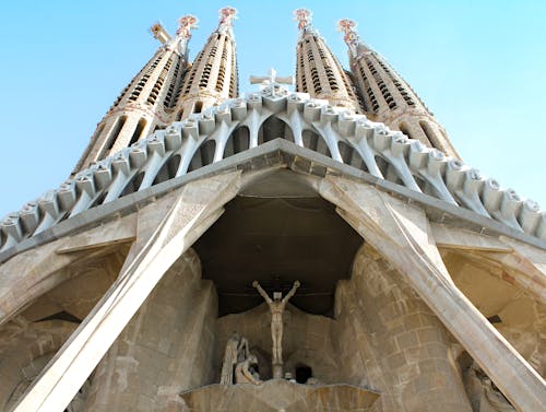 Ilmainen kuvapankkikuva tunnisteilla arkkitehtuuri, barcelona, barcelonan katedraali