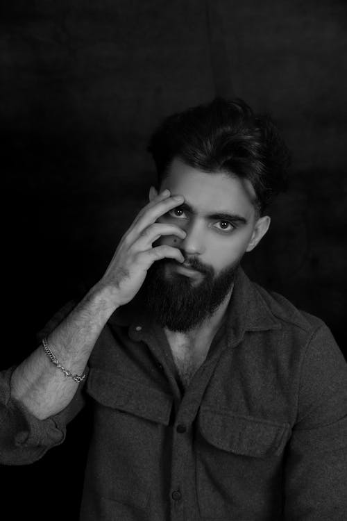 Free Man with Beard in Black and White Stock Photo