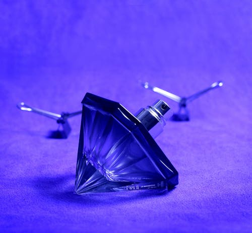 Perfume in Diamond Shape Vial