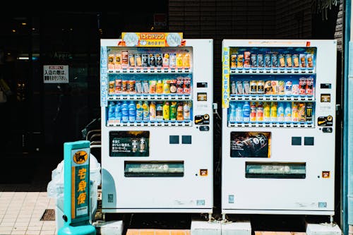 Vending Machines in a City 