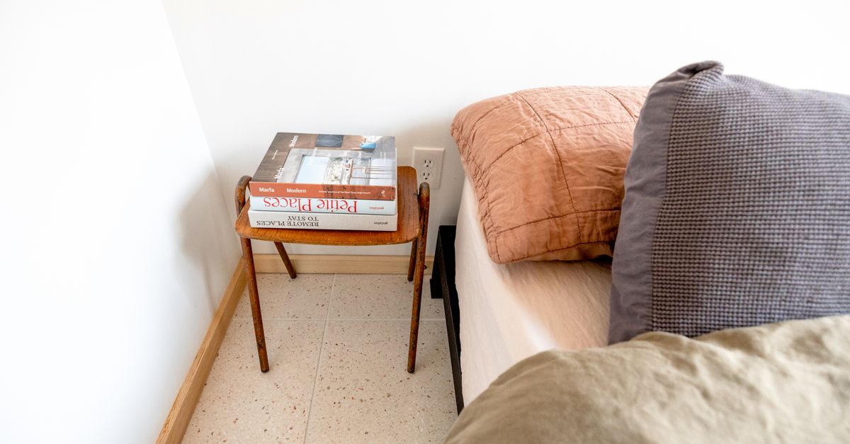 Come realizzare un comodino fai da te semplice e veloce