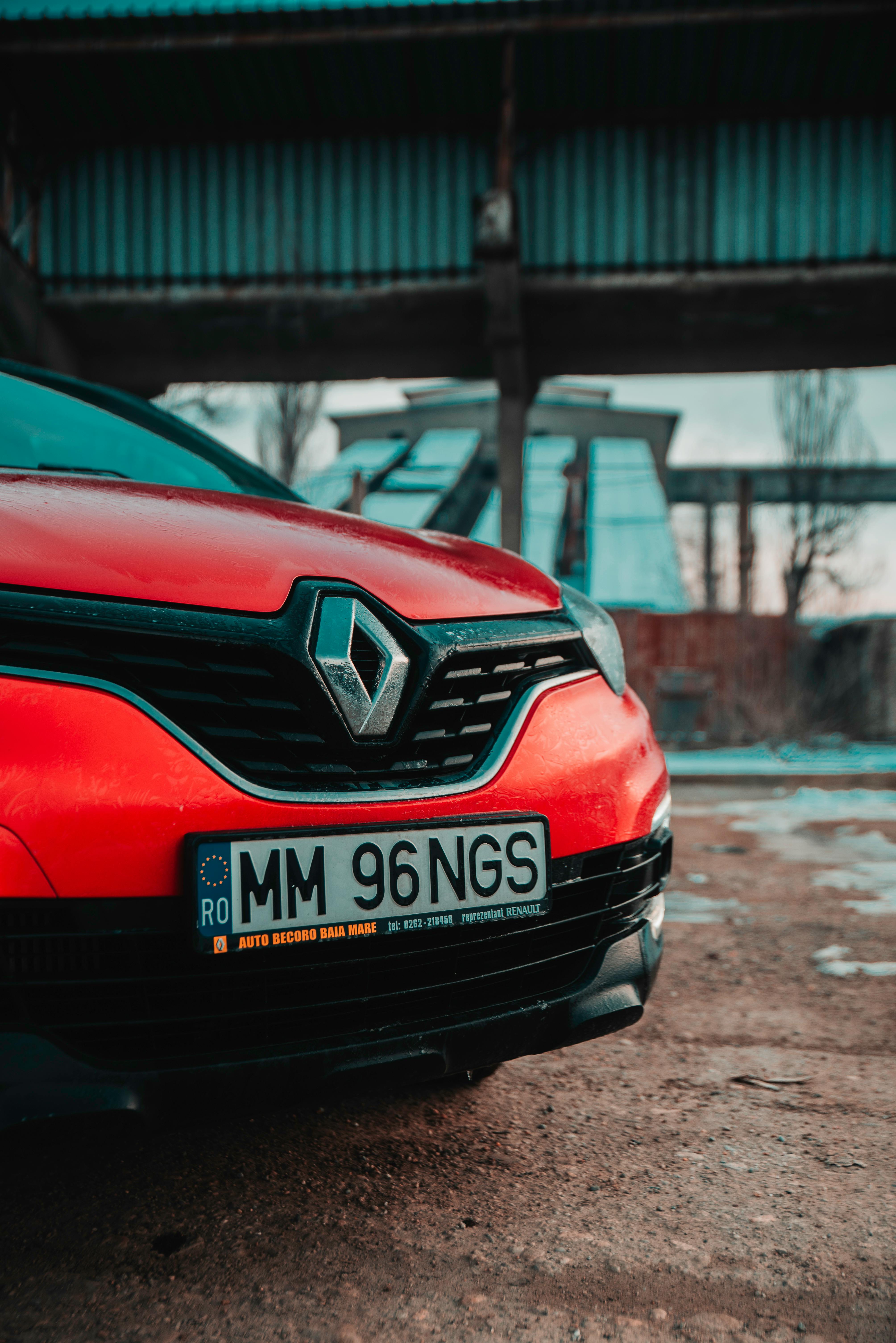 Producția de automobile în România scade cu 2,7% în primele zece luni ale anului 2025