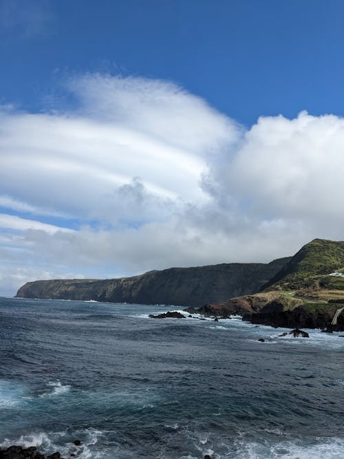 Foto d'estoc gratuïta de cel blau, Costa, fons de pantalla per al mòbil