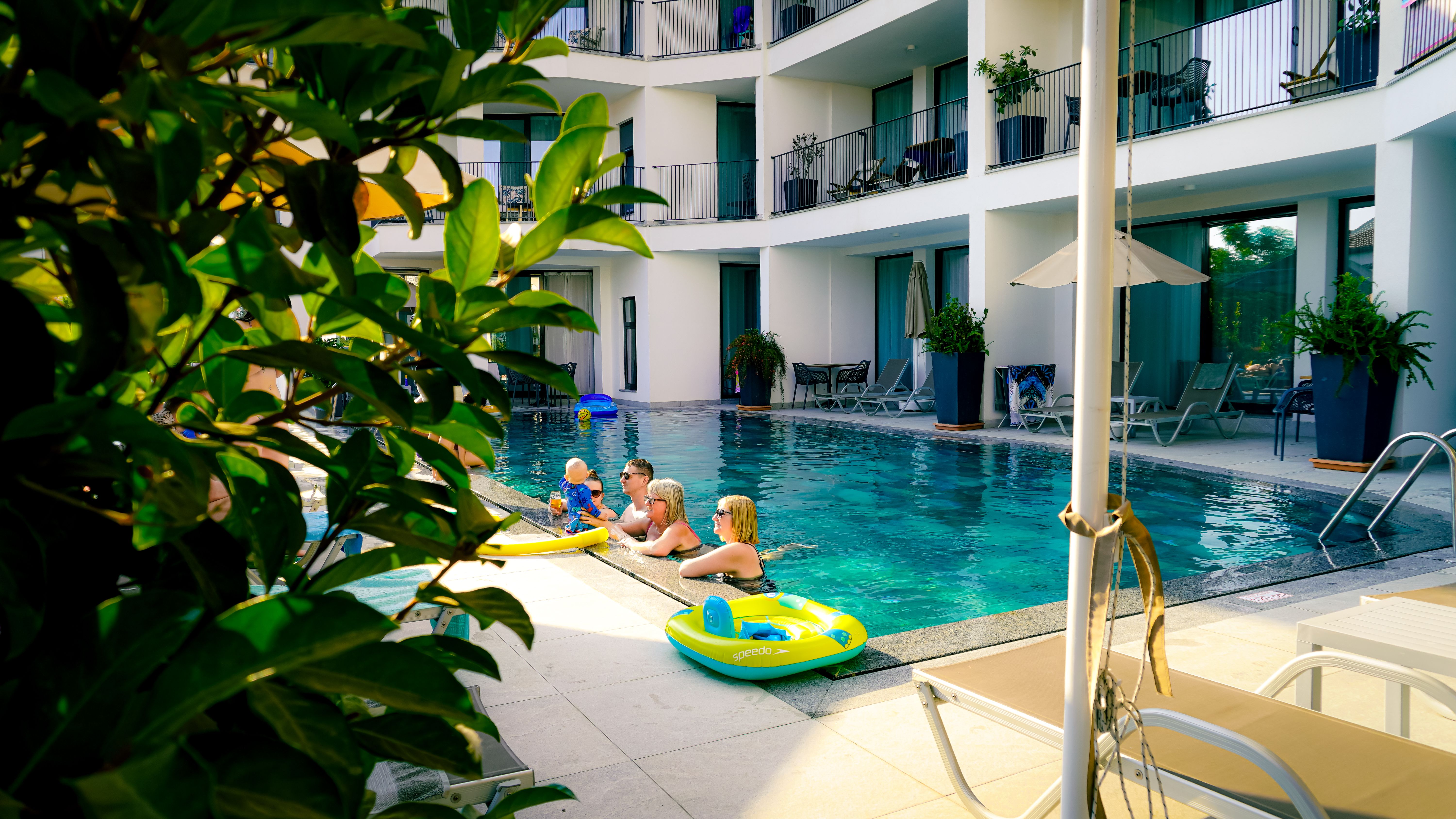 Hotel met familiekamer en zwembad 2026: per bestemmingstype