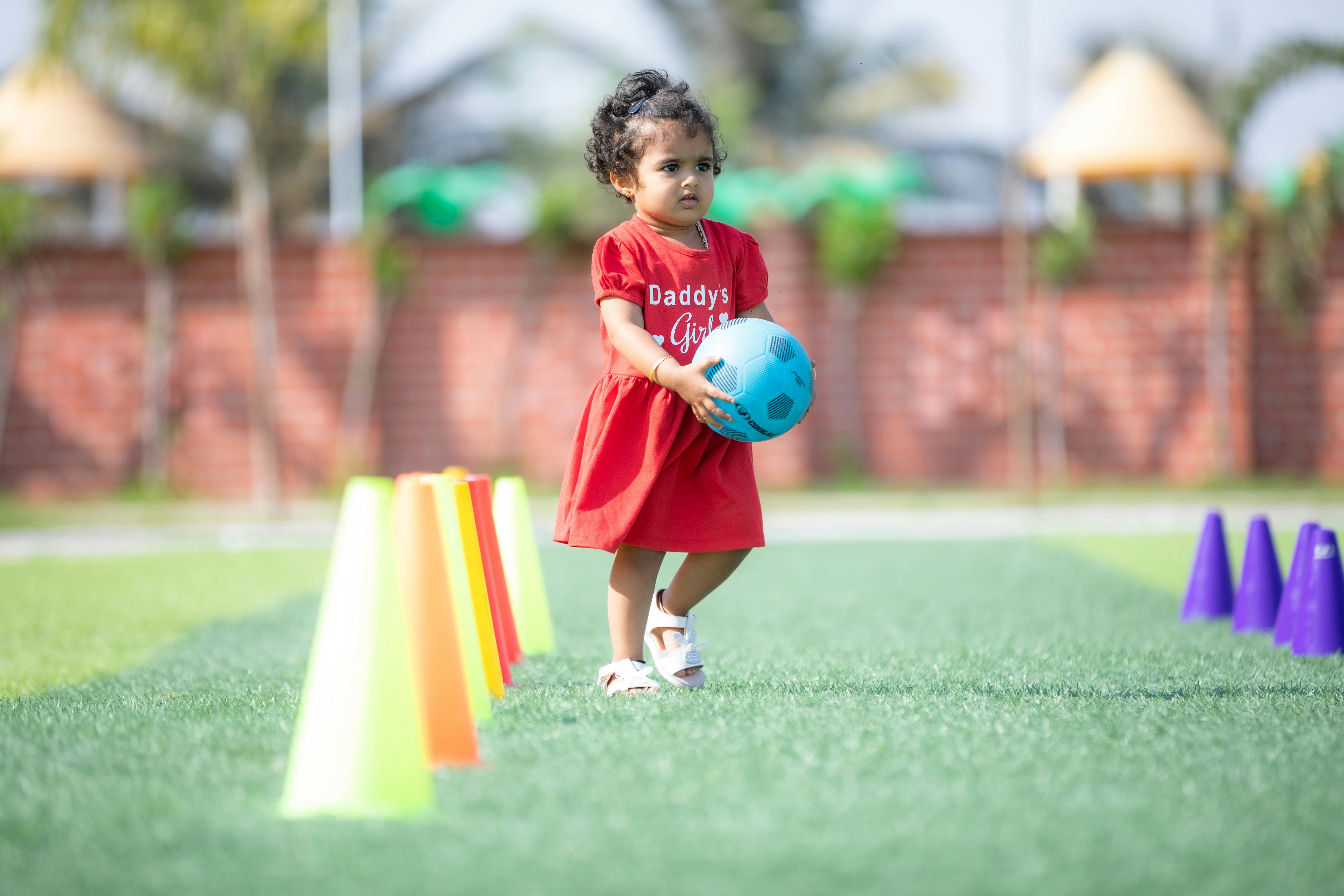 Le 100.000+ migliori foto di Bambini Che Giocano A Calcio · Download  gratuito al 100% · Foto di archivio Pexels