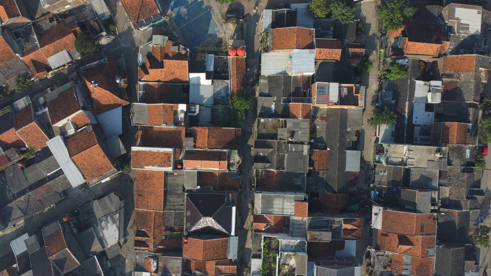 Vista aérea de tejados de un área residencial