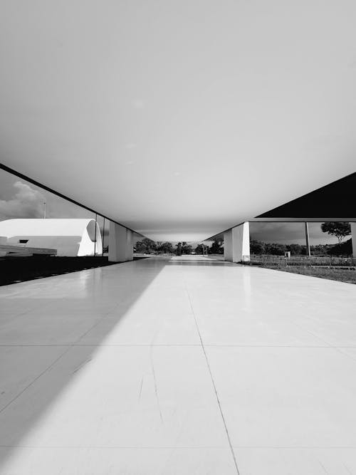 Darmowe zdjęcie z galerii z biały, czarno-biały, futurystyczny