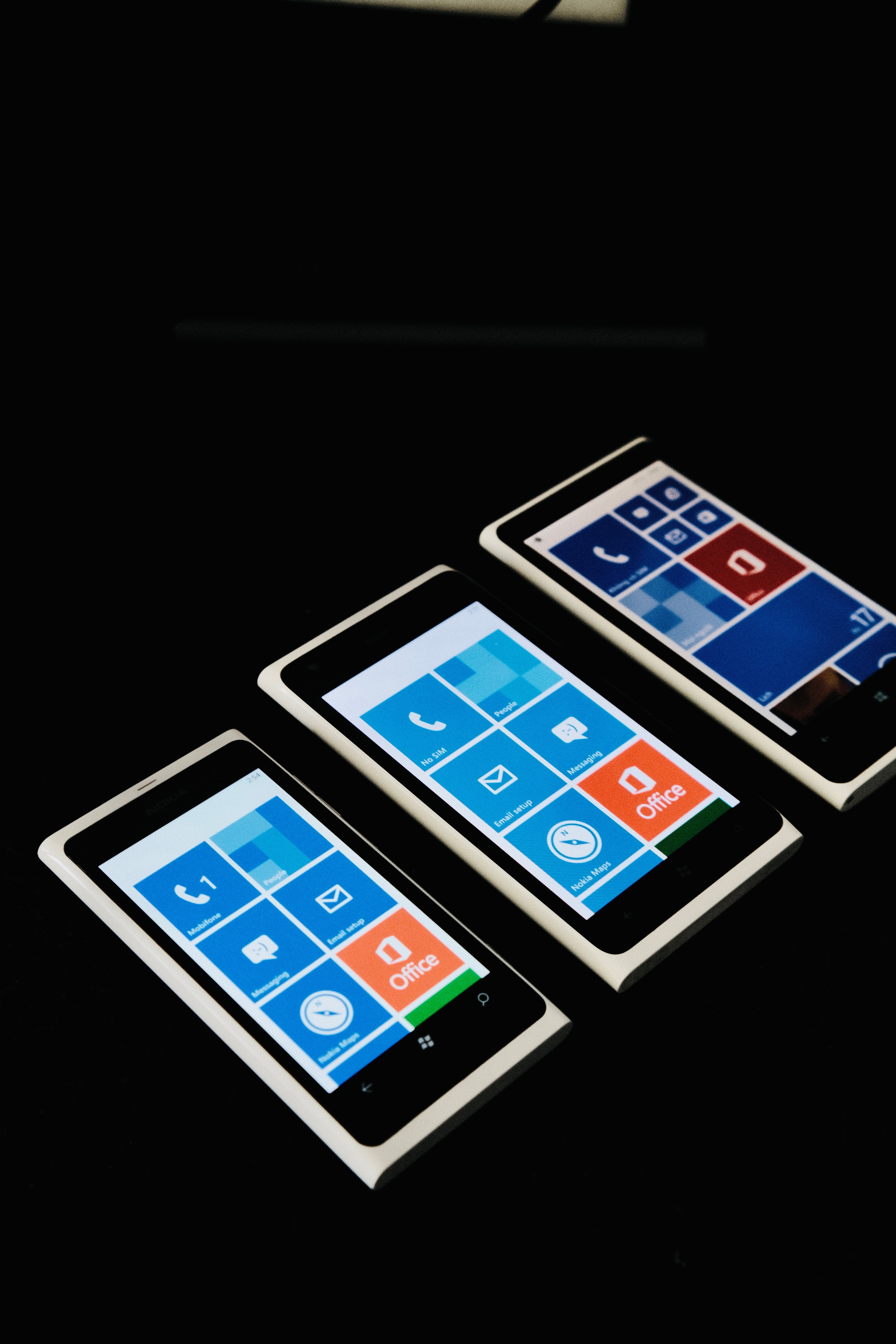 Winphone7 Prototype Shoots For Business Social Balance