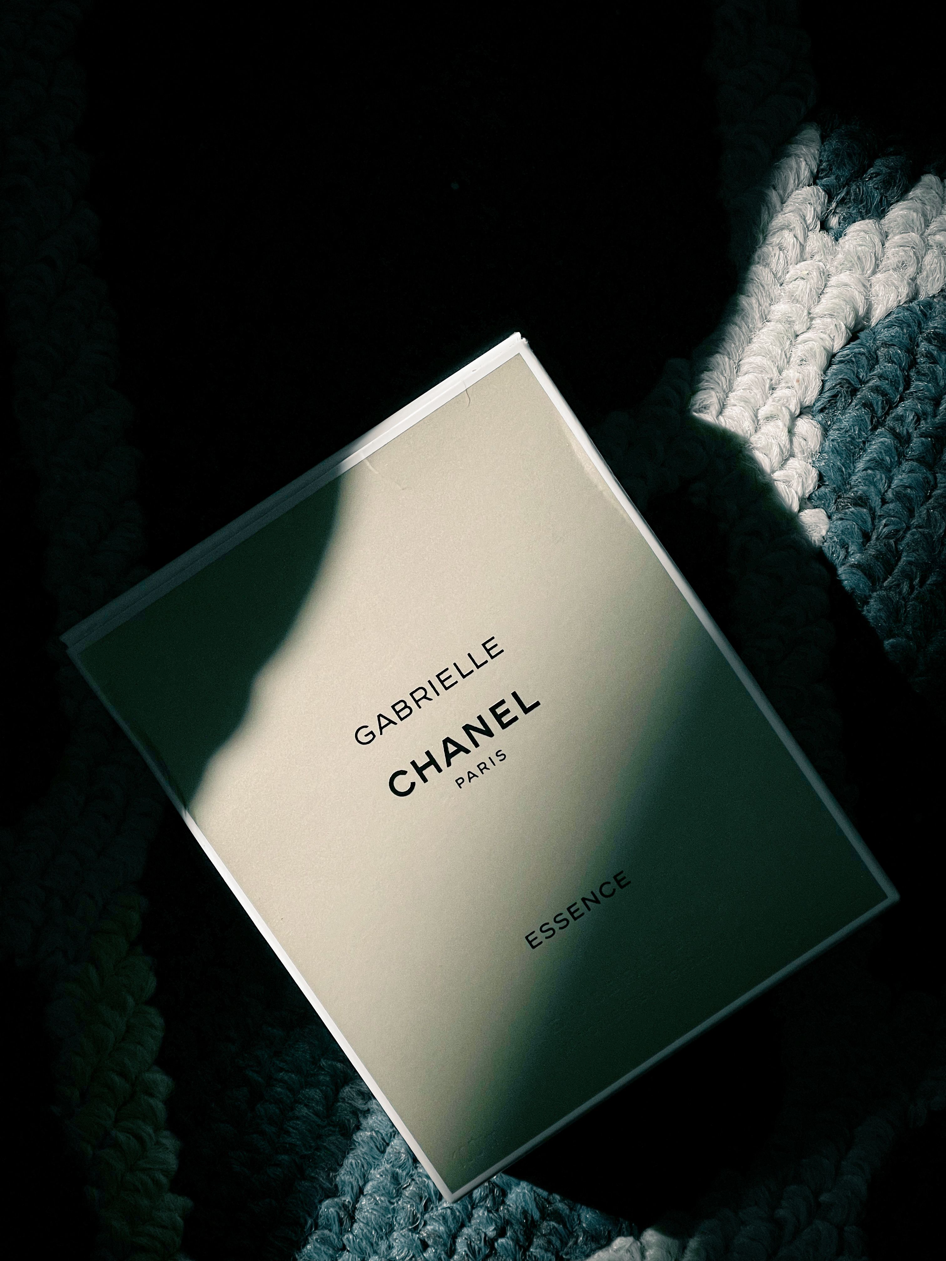 Foto de stock gratuita sobre caja, chanel, de cerca, iluminado