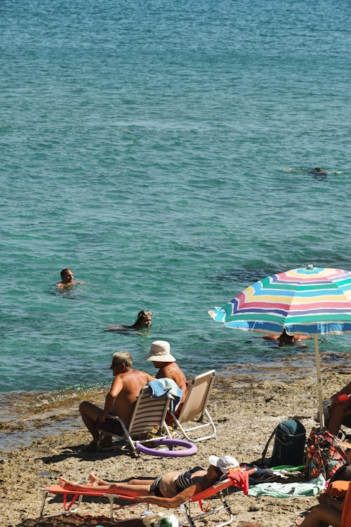 Fotobanka s bezplatnými fotkami na tému breh, ľudia, more