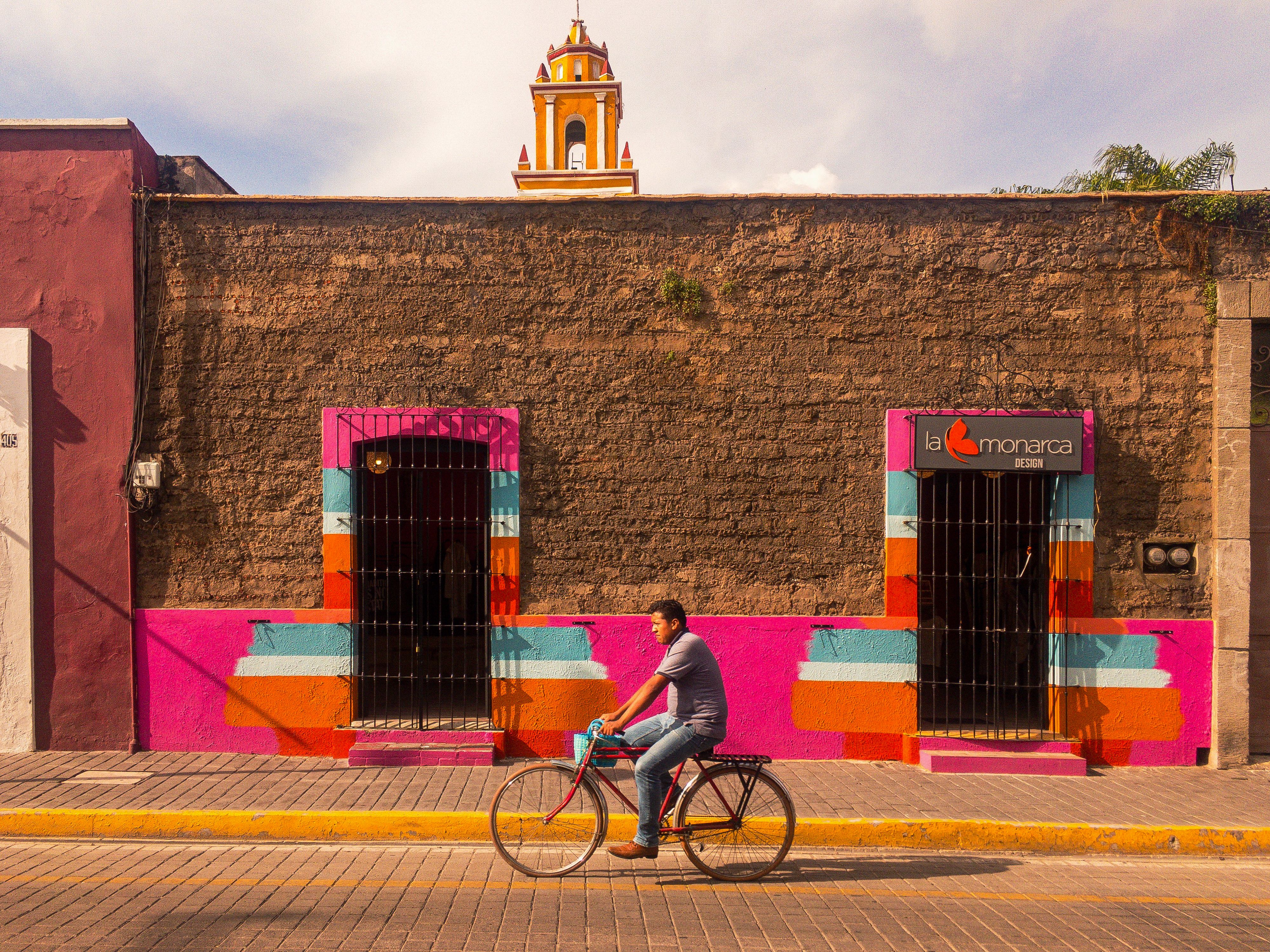 How Agents Can Guide Clients on Travel to Mexico — Photo by Andrea Román on Pexels