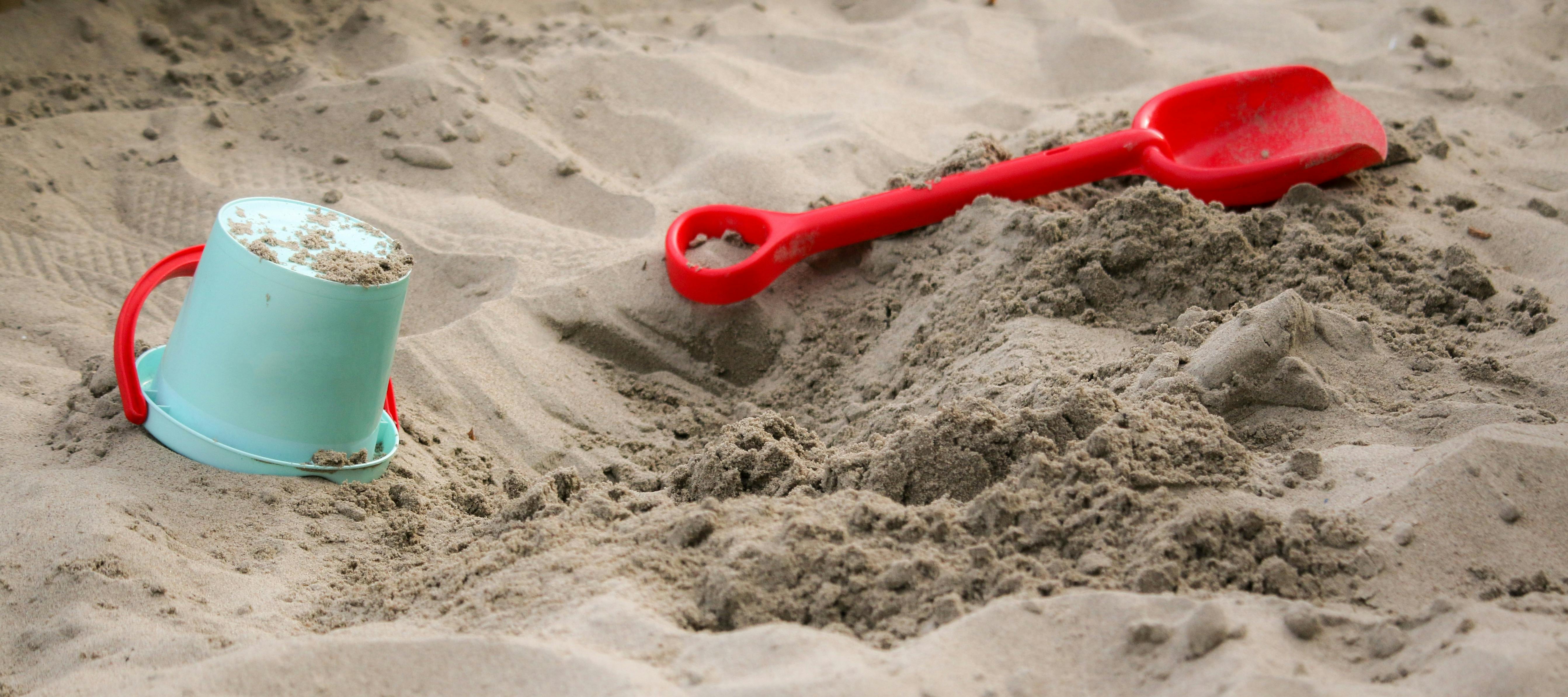 11,200+ Sand Pail And Shovel Stock Photos, Pictures & Royalty-Free Images -  iStock