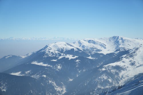 Kostenloses Stock Foto zu berge, blauer himmel, drohne erschossen