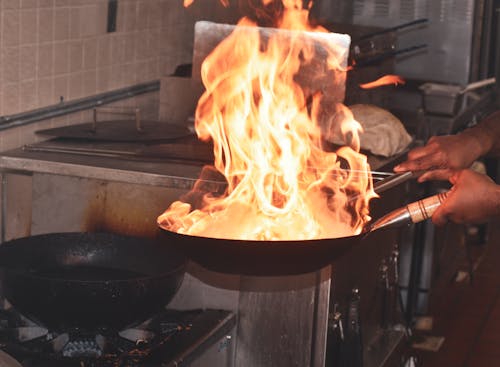 Ilmainen kuvapankkikuva tunnisteilla kädet ihmisen kädet, käsi, liekki