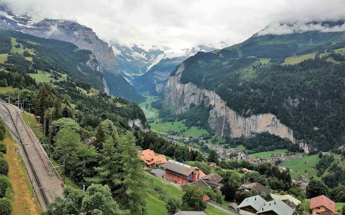 Free Green Trees Stock Photo - Day Trip from Zurich to Lauterbrunnen