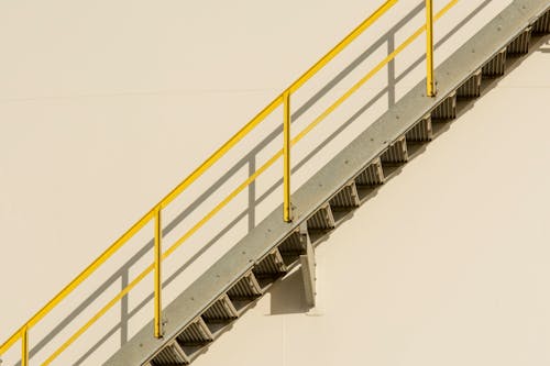Бесплатное стоковое фото с архитектура, лестница, лестничные