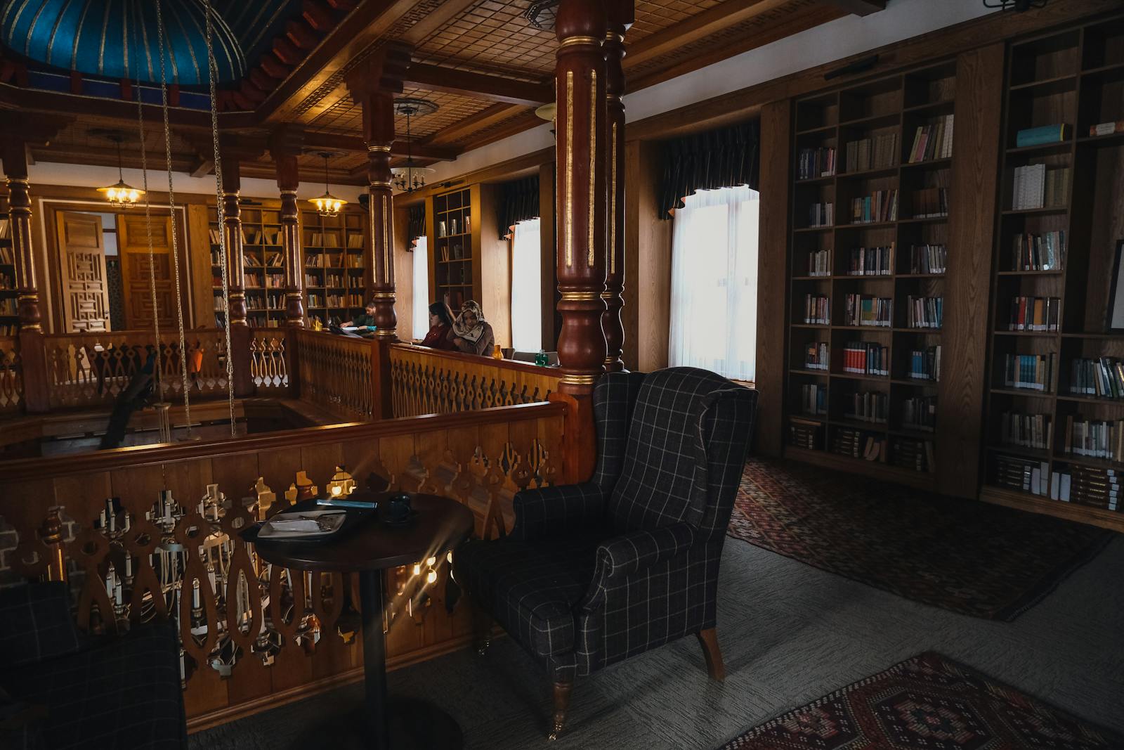 Old Style Library · Free Stock Photo