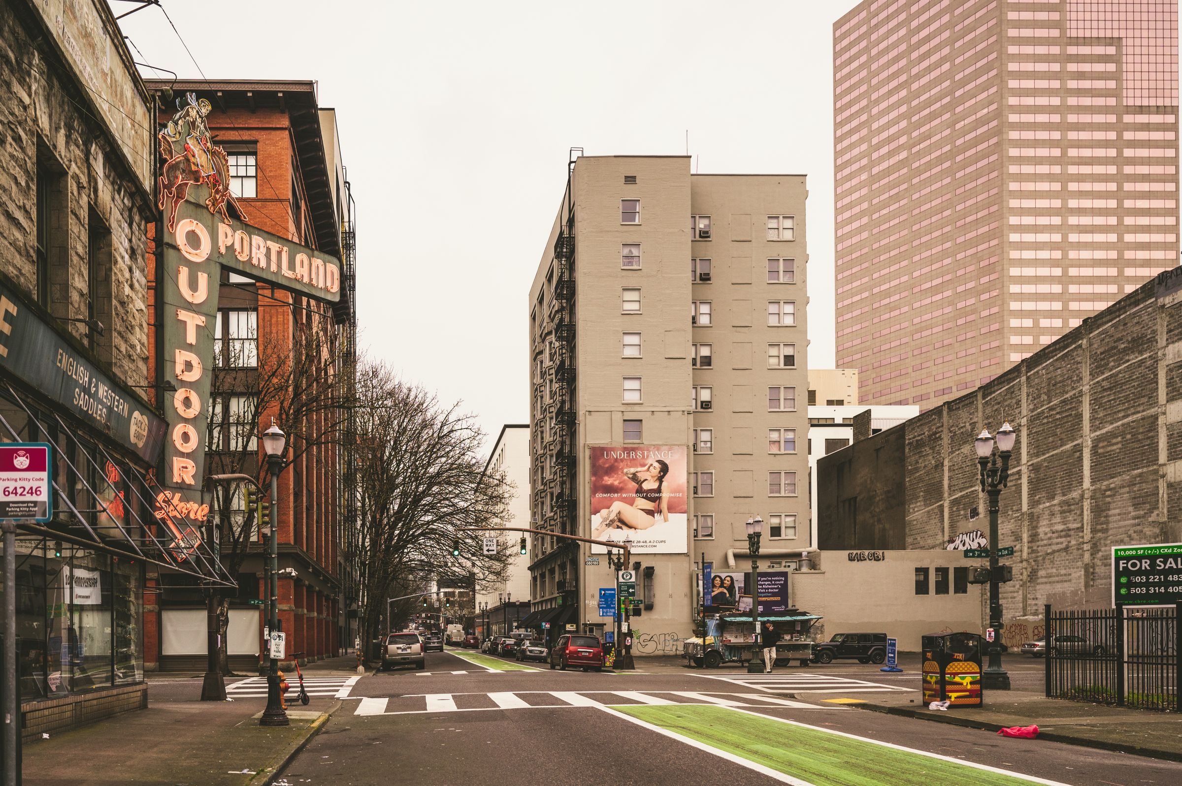 Eleventh Circuit lets Atlanta enforce older sign rules