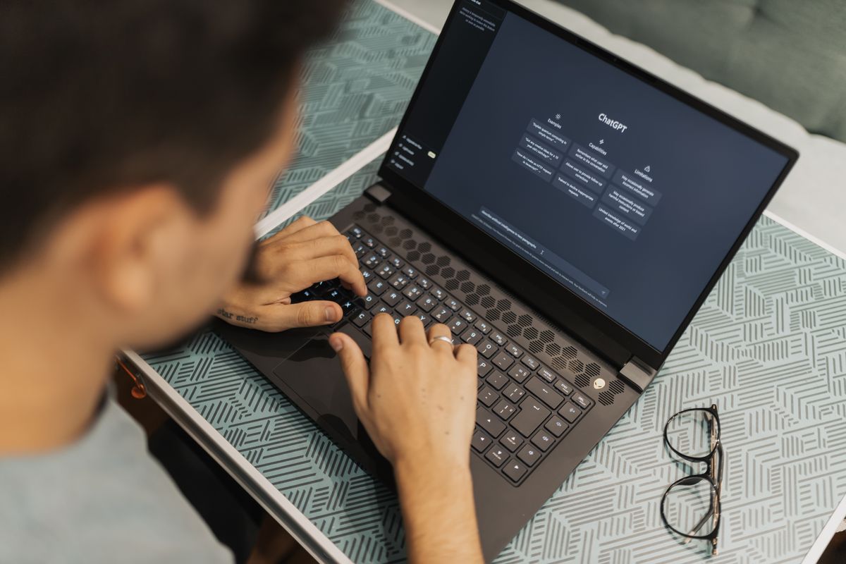 IA pour coder : les meilleurs assistants de programmation - ChatGPT (OpenAI) : la polyvalence et l’accessibilité pour tous