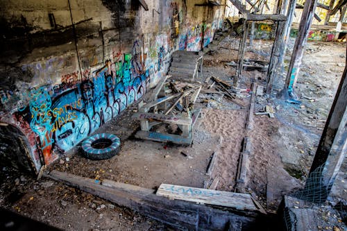 Základová fotografie zdarma na téma beton, budova, graffiti