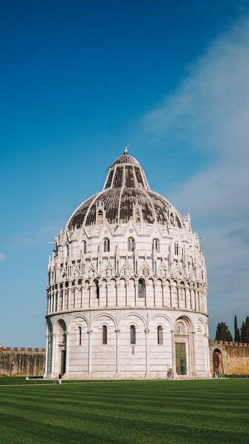 Monument with a Dome 