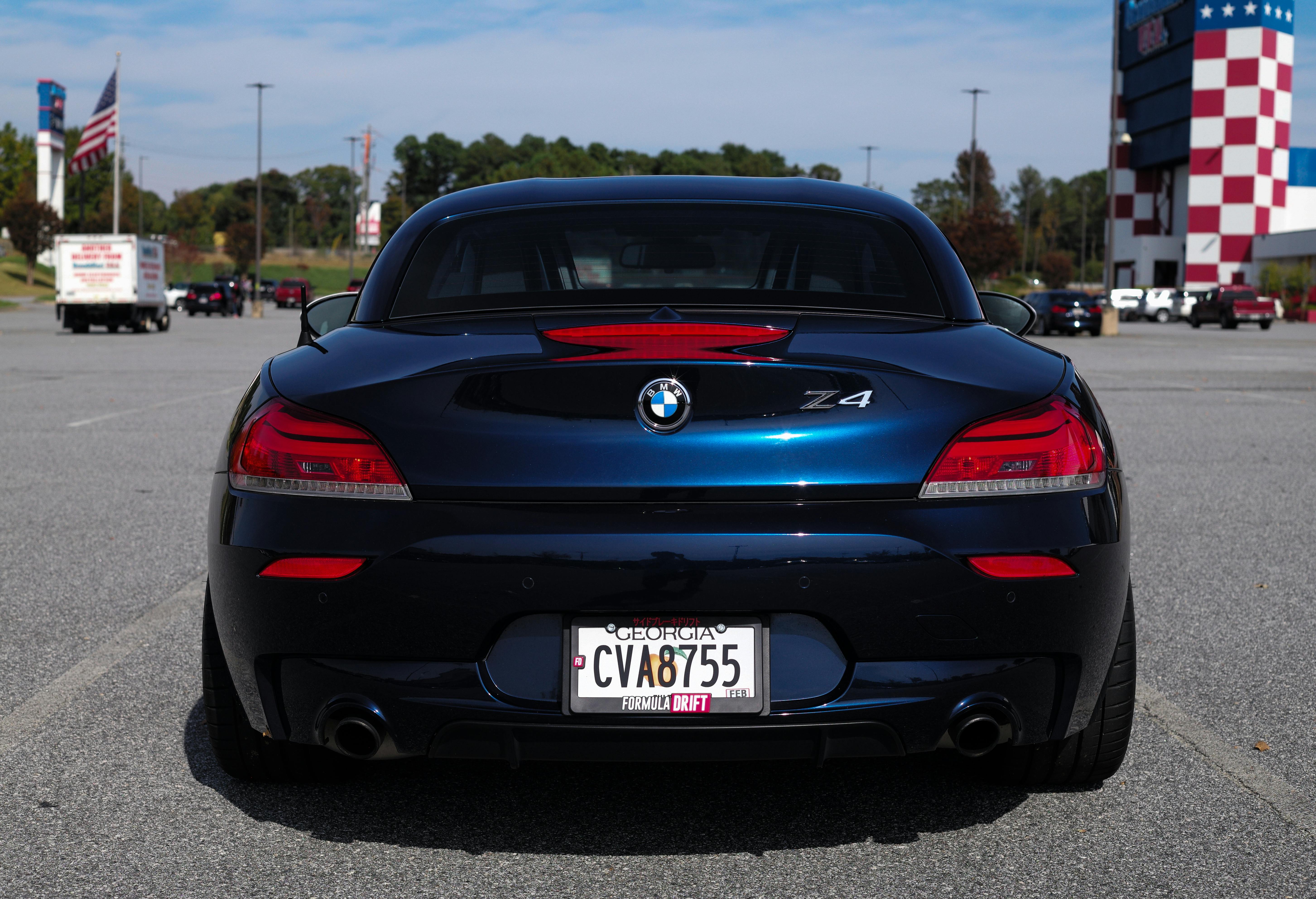 F1 Rule Changes Ignite Debate: Verstappen and Hamilton Critique