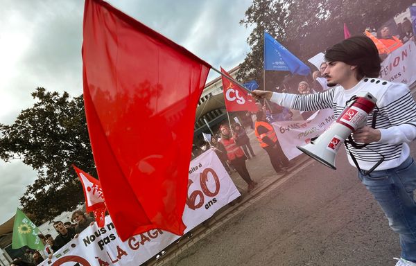 Drapeau rouge