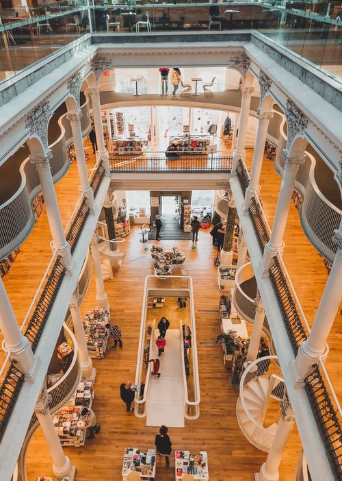 Free Explore the elegant multi-level Carturesti Carusel bookstore in Bucharest, Romania. Stock Photo