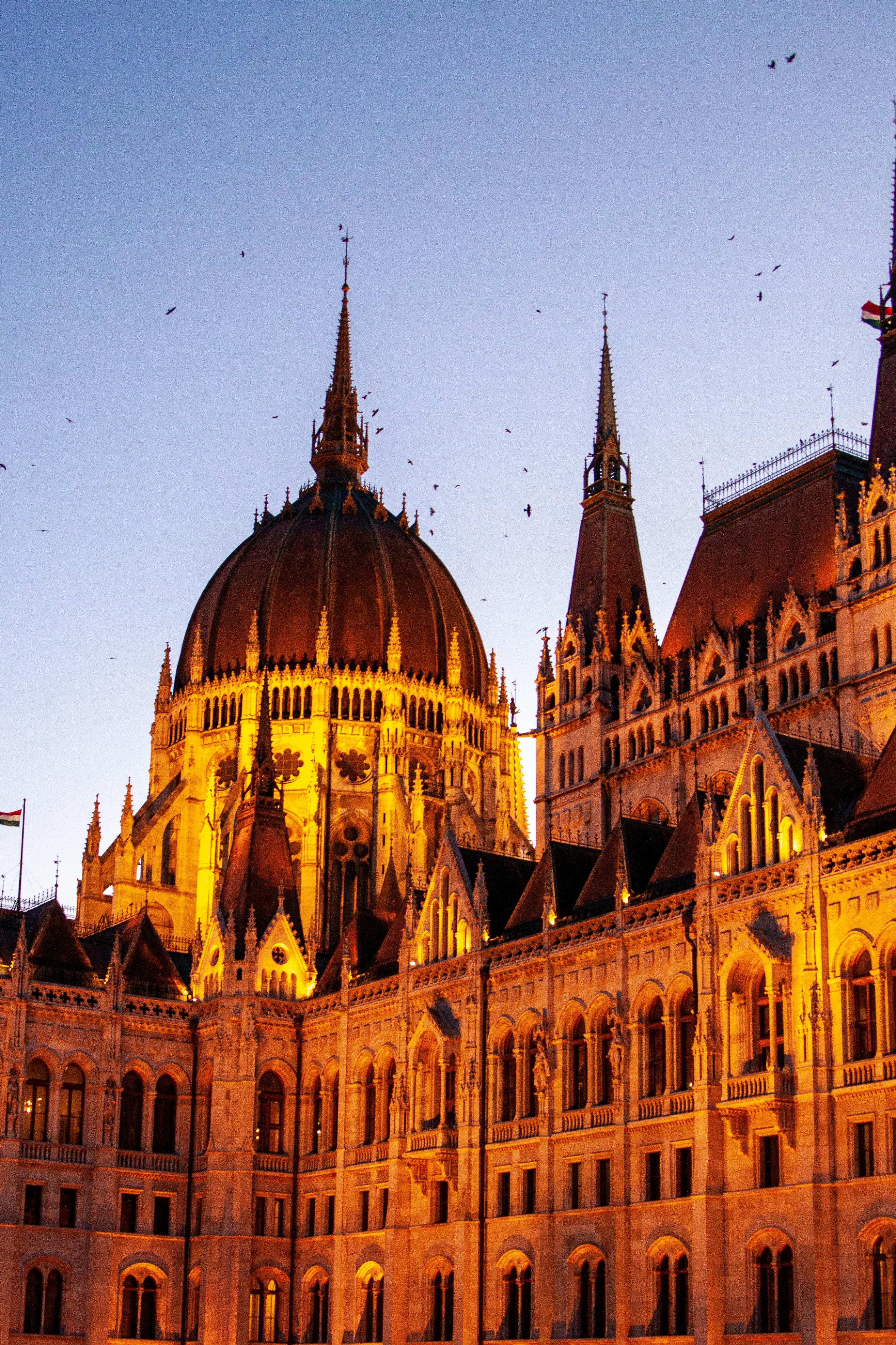 Download free Gothic Hungarian Parliament Wallpaper - MrWallpaper.com