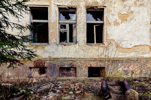 건물 외관, 늙은, 버려진의 무료 스톡 사진