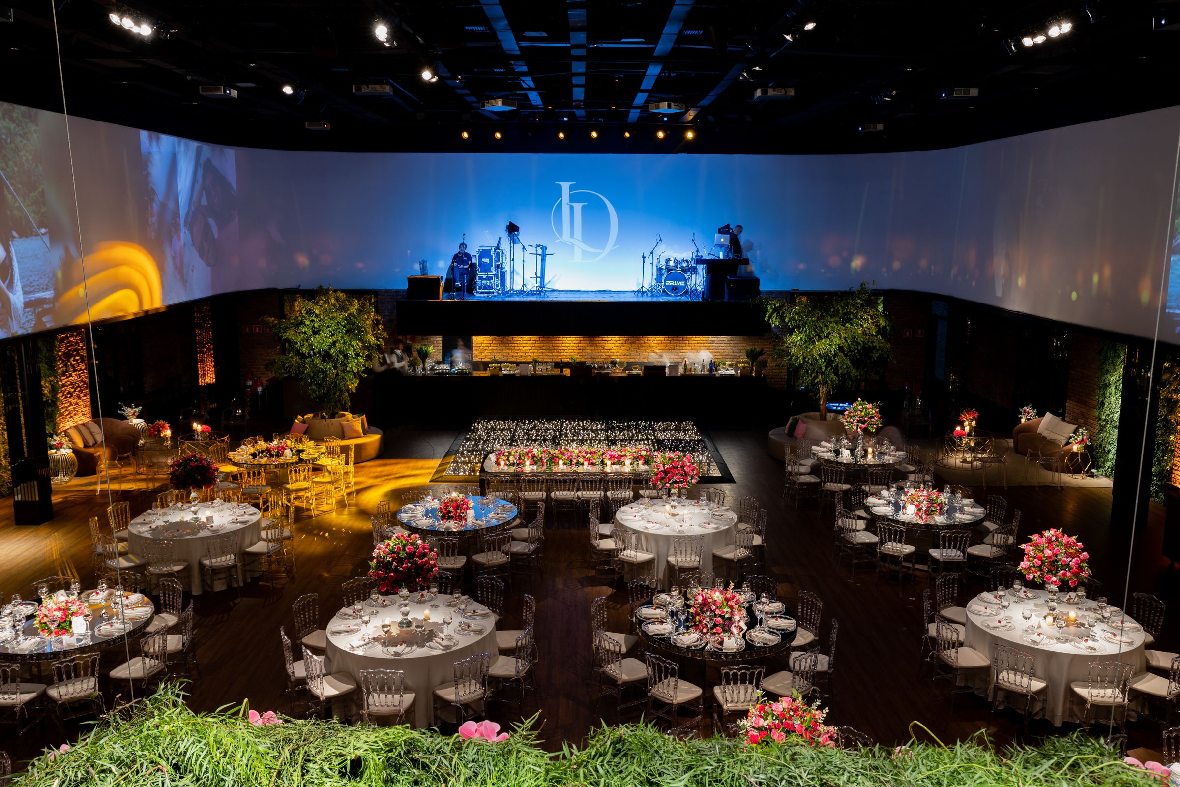 Elegant Awards Stage