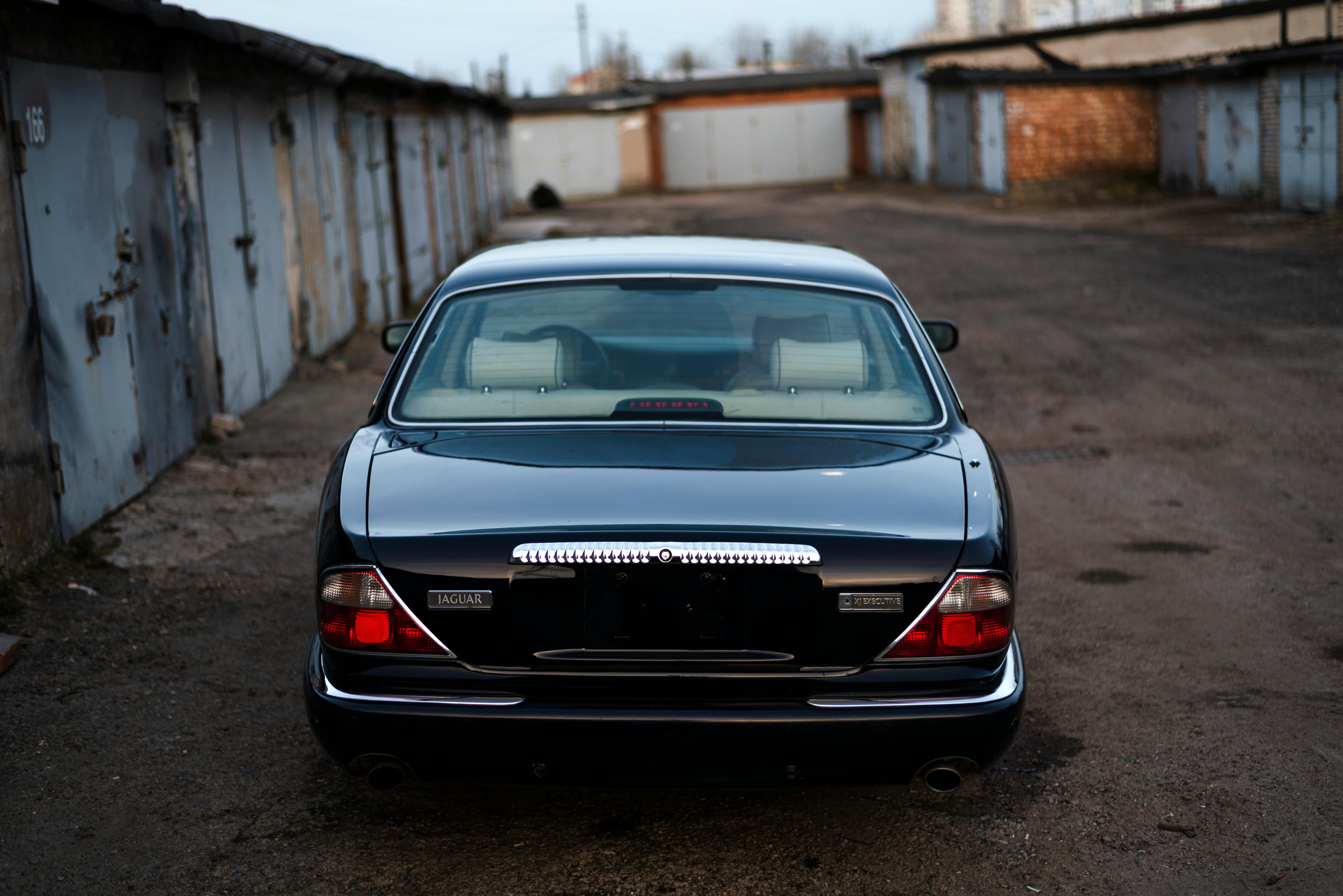 Luxury of Private Chauffeur Services