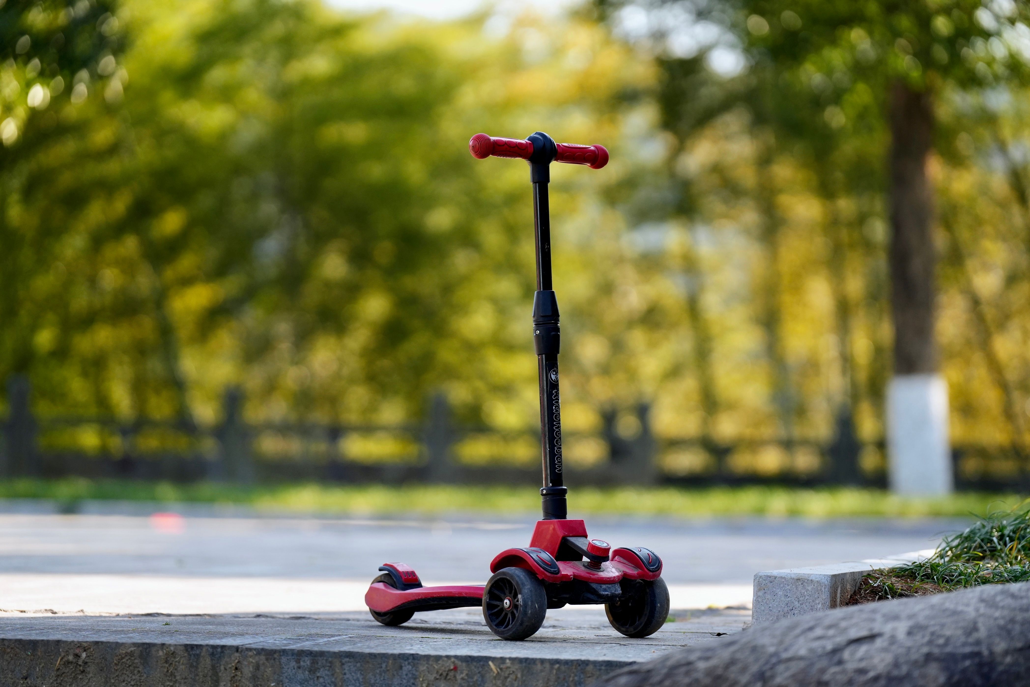 Barnscooter med tre hjul