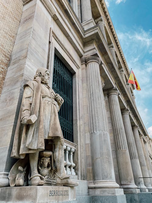 Statue at Congress of Deputies in Madrid